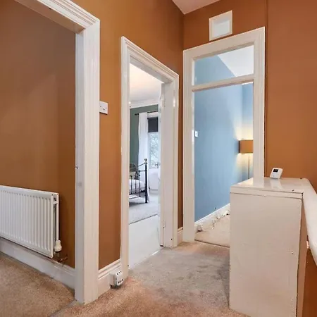 Flat 5 Minutes From The Beach - Street Parking Whitley Bay Exterior photo